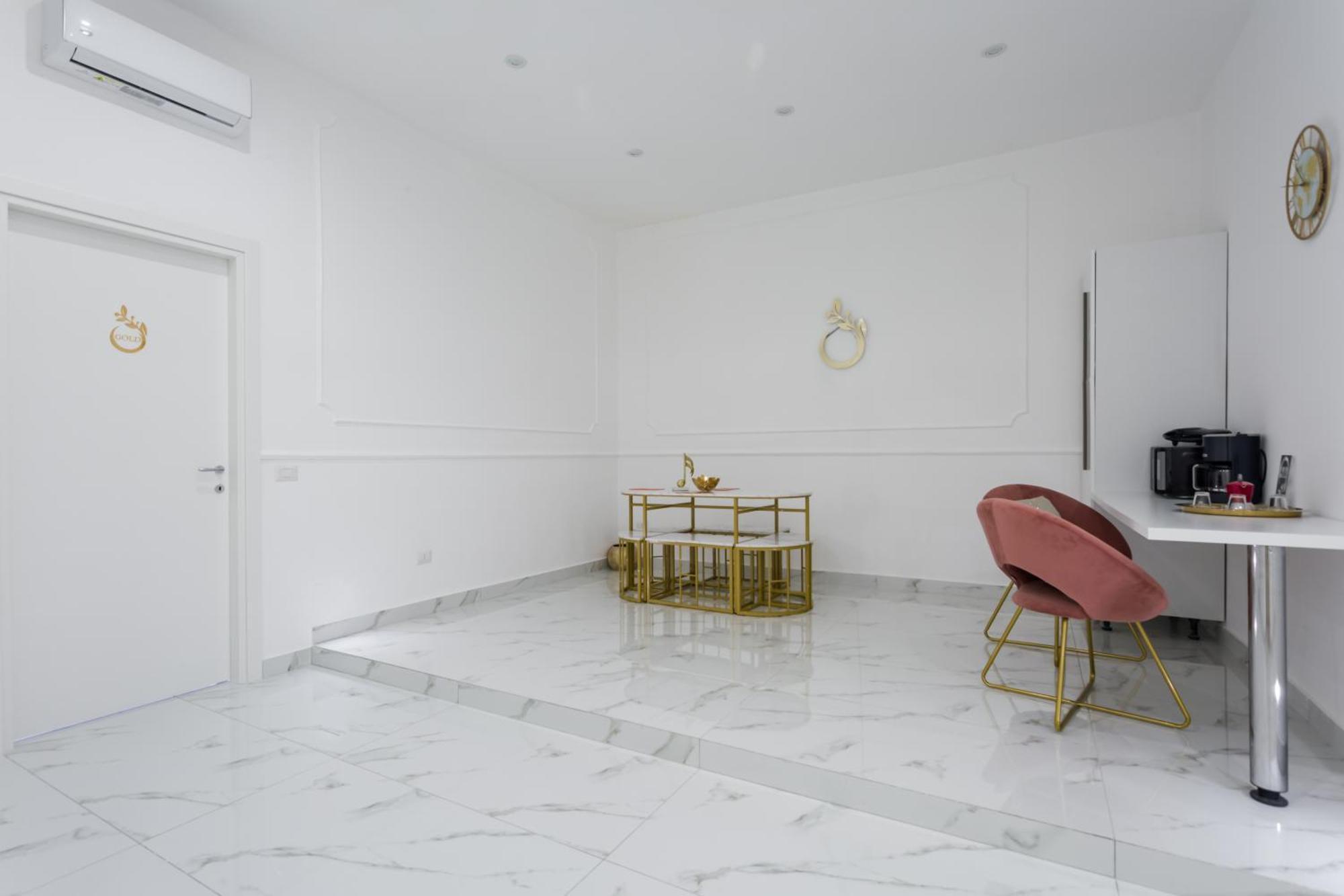 Golden Suites By Dimorra Naples Exterior photo