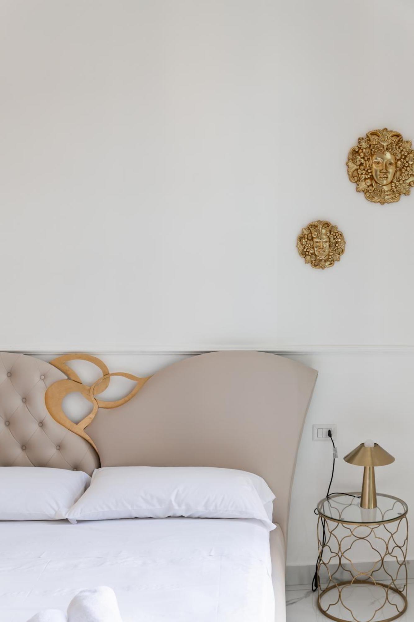 Golden Suites By Dimorra Naples Exterior photo
